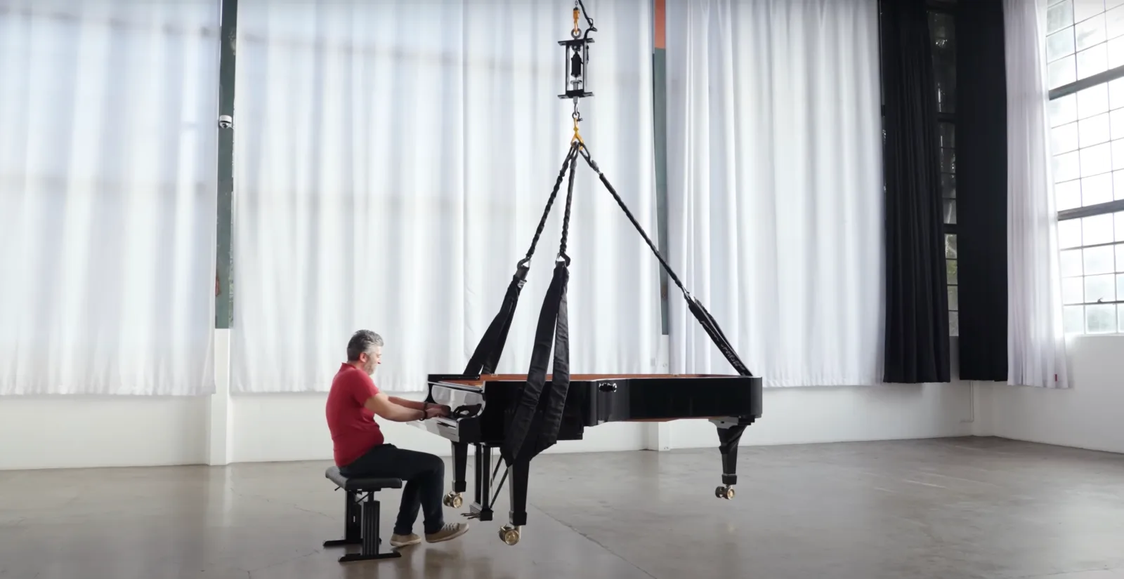 Tesla Optimus Leg Actuator Lifts Whole Piano! How Potent This Robot Is
